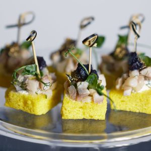 Su silke, burokais ir marinuotais agurkėliais (V)**